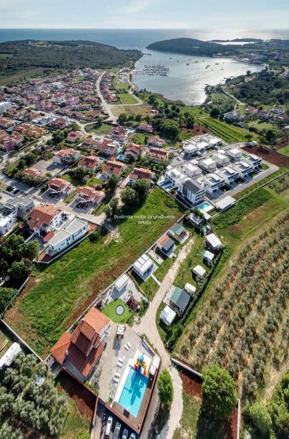 Mobilehome Elena Premium With Pool, Istria Banjole Eksteriør billede